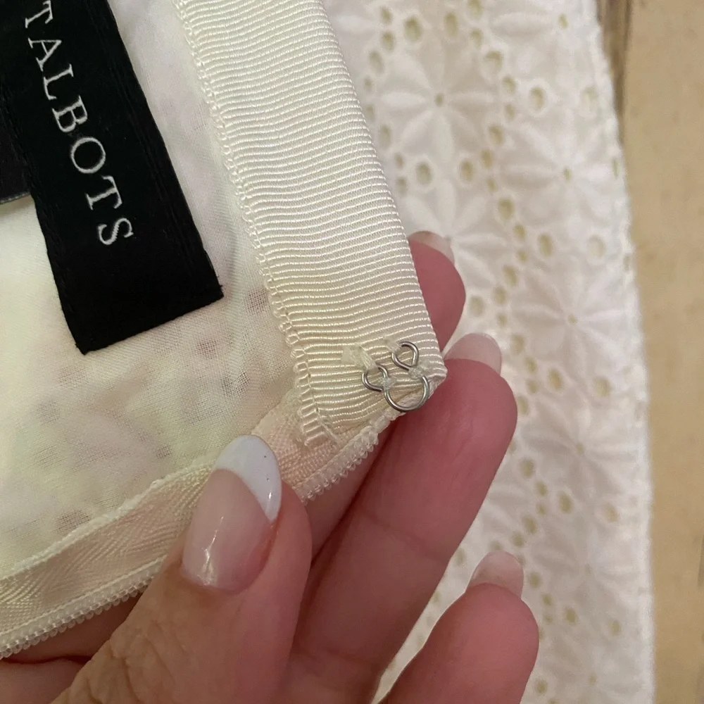 Talbot’s eyelet lace skirt casual bride honeymoon attire size 4